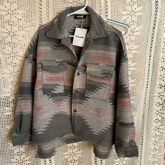 NWT Distressed Aztec Button Down Shacket Jacket Large - Picture 1 of 4
